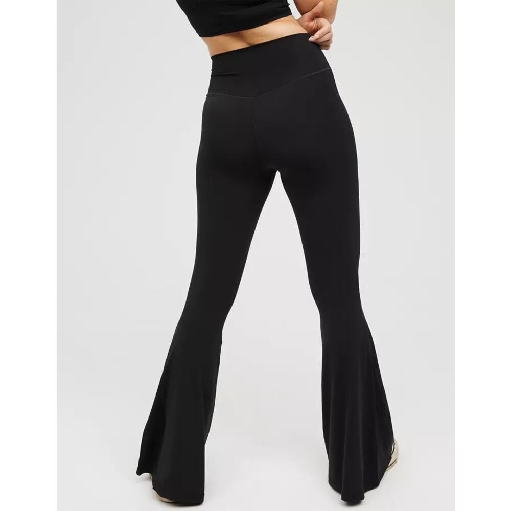 Aerie Offline Real Me Crossover Flare Leggings Black Yoga Pants S Lounge Gym - Picture 11 of 11
